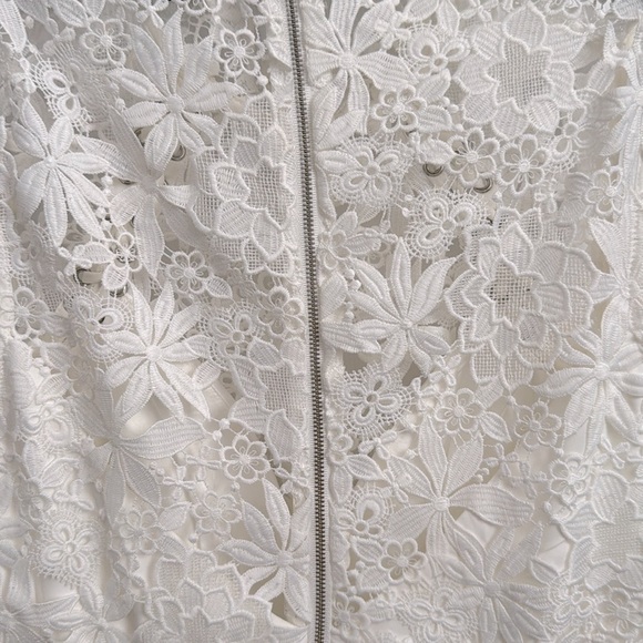 Bardot White lace dress - Picture 4 of 5